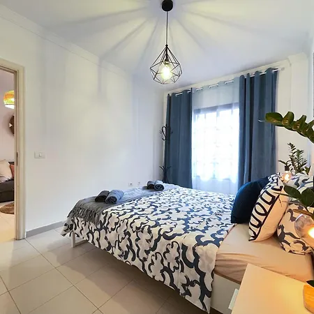 Balcon Del Mar Seaside Apartment *