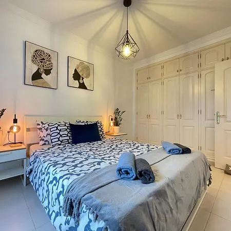 Balcon Del Mar Seaside Apartment