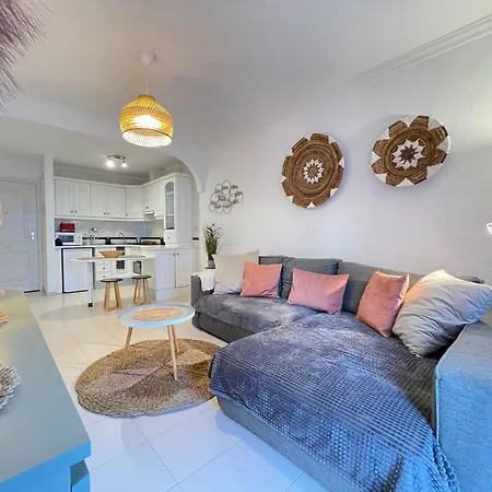 Balcon Del Mar Seaside Apartment Arona (Tenerife)